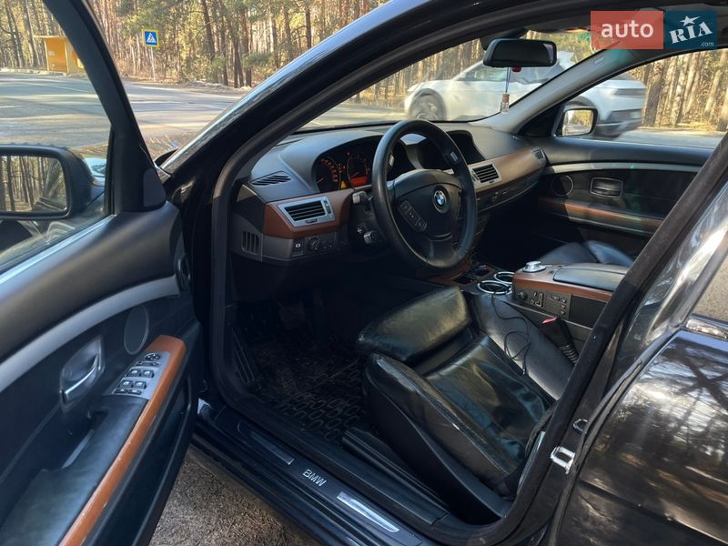 Седан BMW 7 Series 2004 в Вышгороде