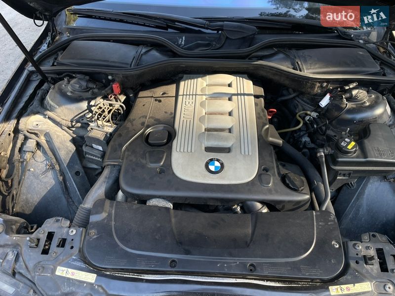 Седан BMW 7 Series 2004 в Вышгороде
