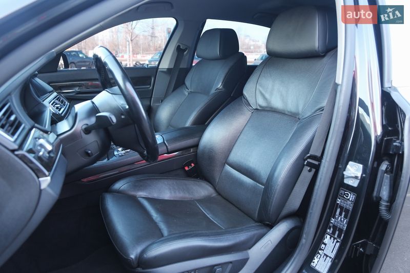 Седан BMW 7 Series 2011 в Киеве