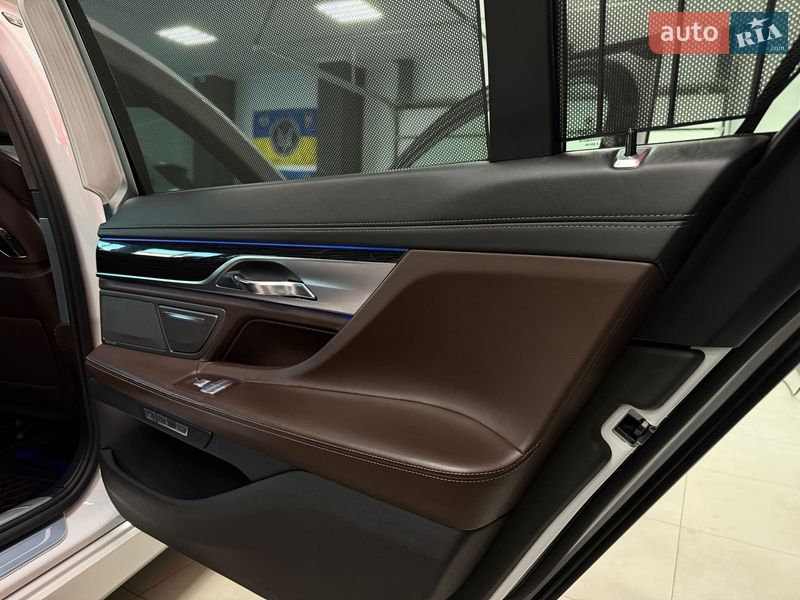 Седан BMW 7 Series 2016 в Тернополе