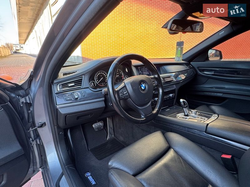 Седан BMW 7 Series 2009 в Одессе