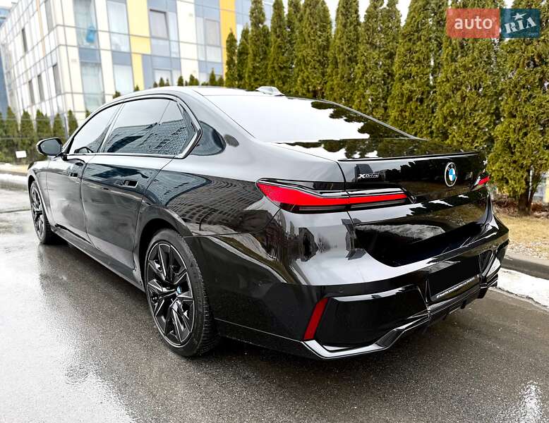 Седан BMW 7 Series 2023 в Киеве фото 12 Седан BMW 7 Series 2023 в Киеве