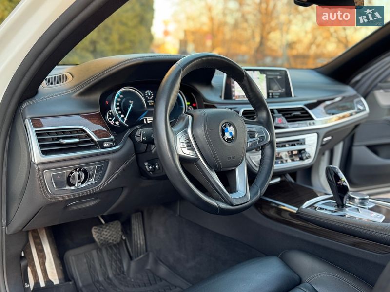 Седан BMW 7 Series 2016 в Киеве