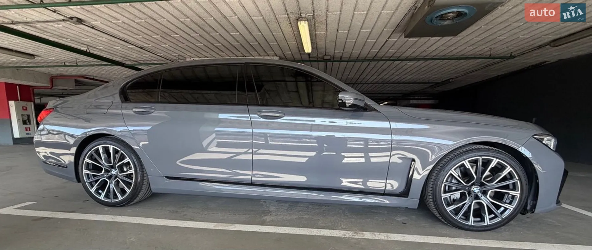 2017 BMW 7er - мініатюра 18