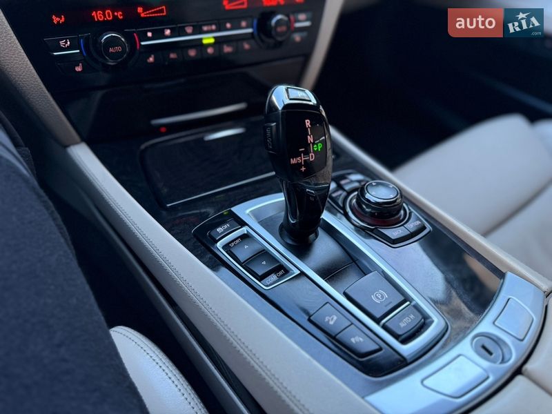 Седан BMW 7 Series 2011 в Хмельницком