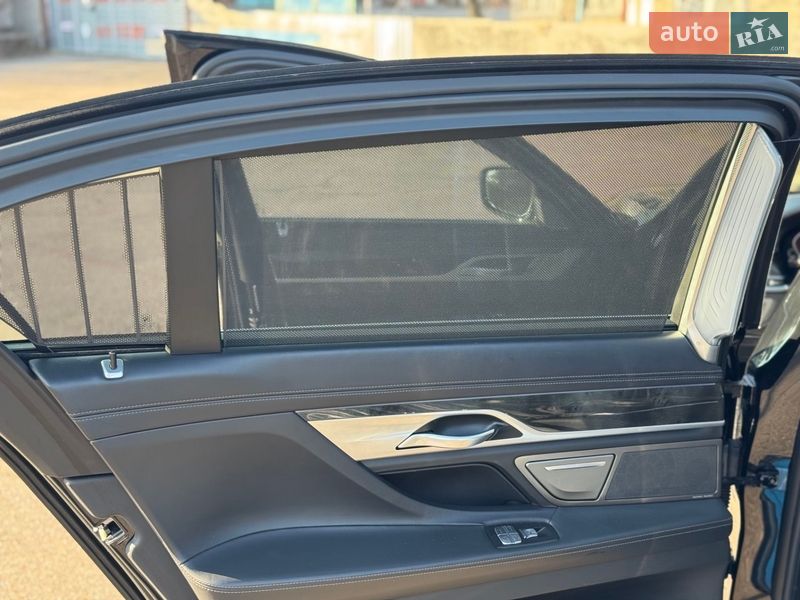 Седан BMW 7 Series 2019 в Черкассах фото 32 Седан BMW 7 Series 2019 в Черкассах