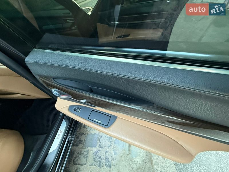 Седан BMW 7 Series 2010 в Одессе