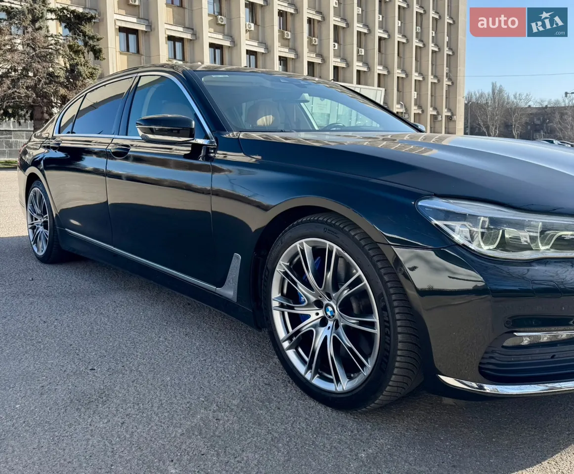 2017 BMW 7er - мініатюра 16