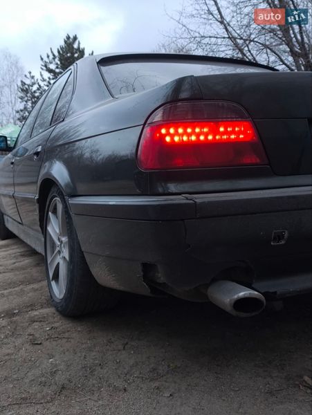 Седан BMW 7 Series 1995 в Запорожье