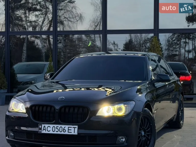 BMW 7 Series 2011