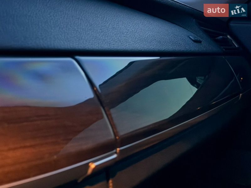 Седан BMW 7 Series 2011 в Ковелі