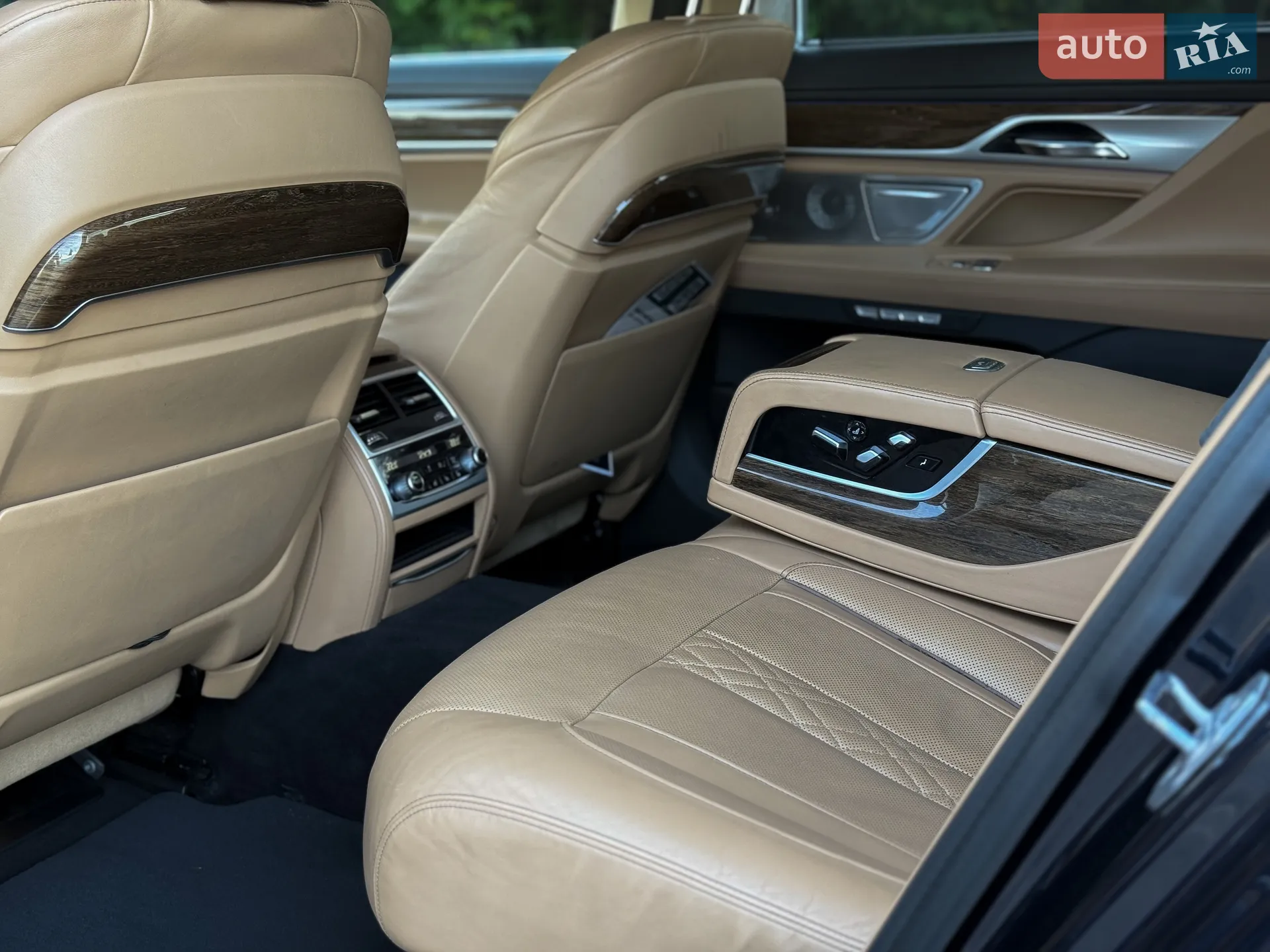 2018 BMW 7er - мініатюра 16
