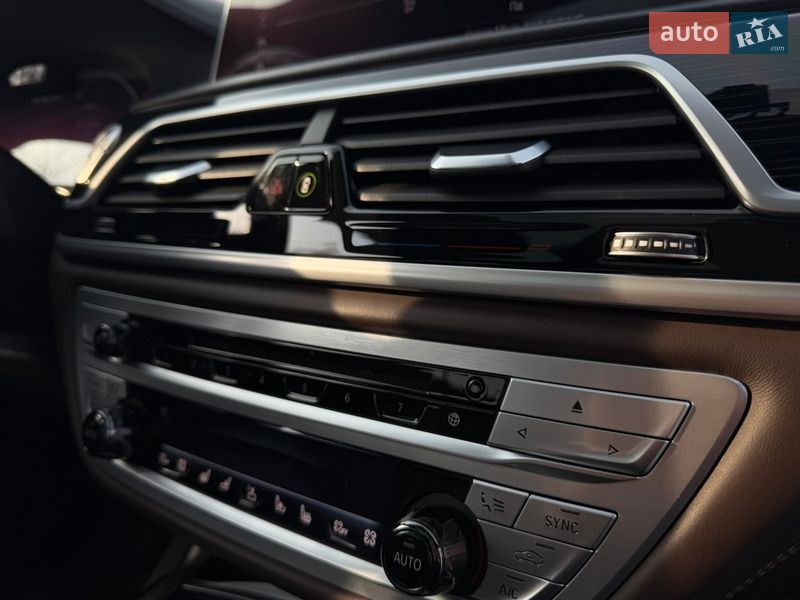 Седан BMW 7 Series 2022 в Львове фото 35 Седан BMW 7 Series 2022 в Львове