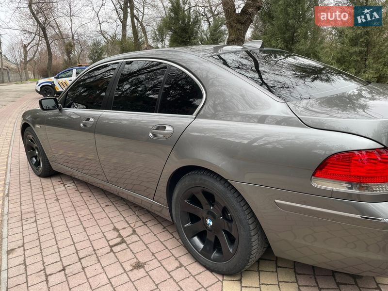 Седан BMW 7 Series 2006 в Запоріжжі