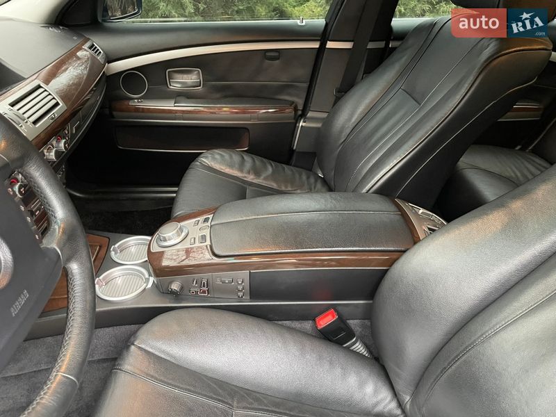 Седан BMW 7 Series 2006 в Запоріжжі