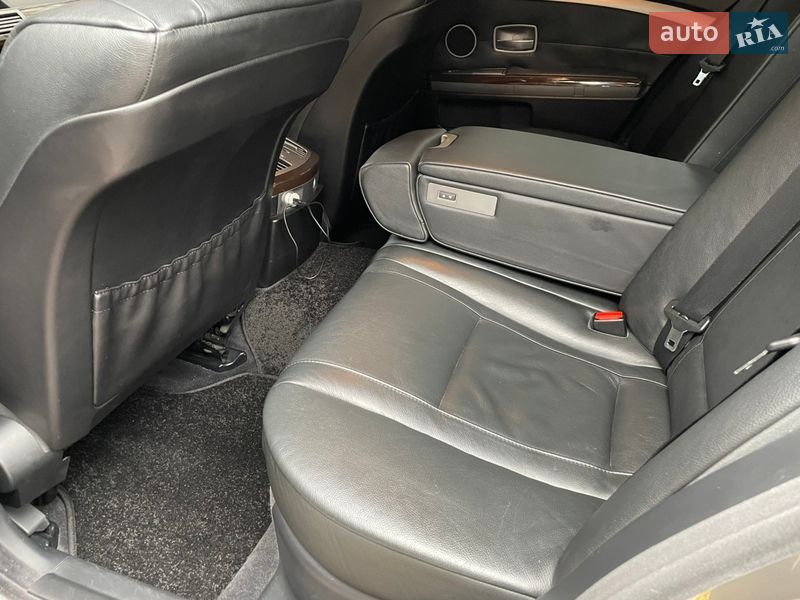 Седан BMW 7 Series 2006 в Запоріжжі
