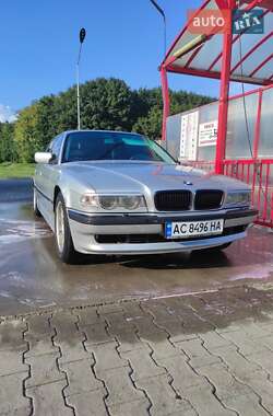 Седан BMW 7 Series 2000 в Луцьку