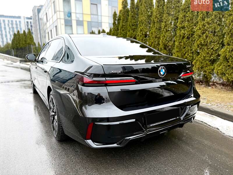 Седан BMW 7 Series 2023 в Киеве фото 12 Седан BMW 7 Series 2023 в Киеве