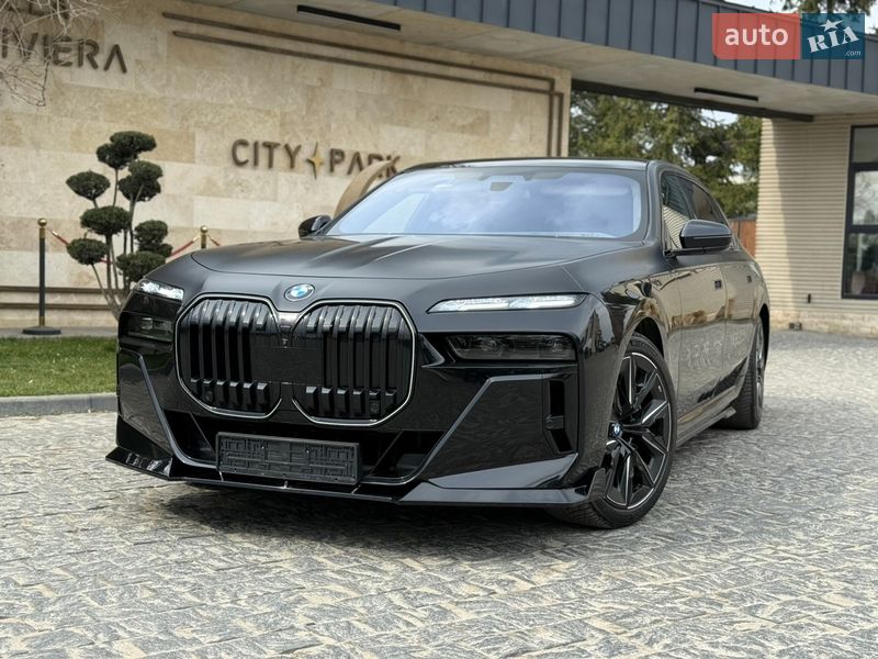 Седан BMW 7 Series 2023 в Львові