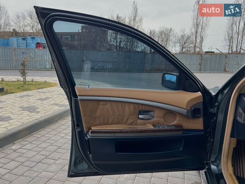 Седан BMW 7 Series 2003 в Одессе
