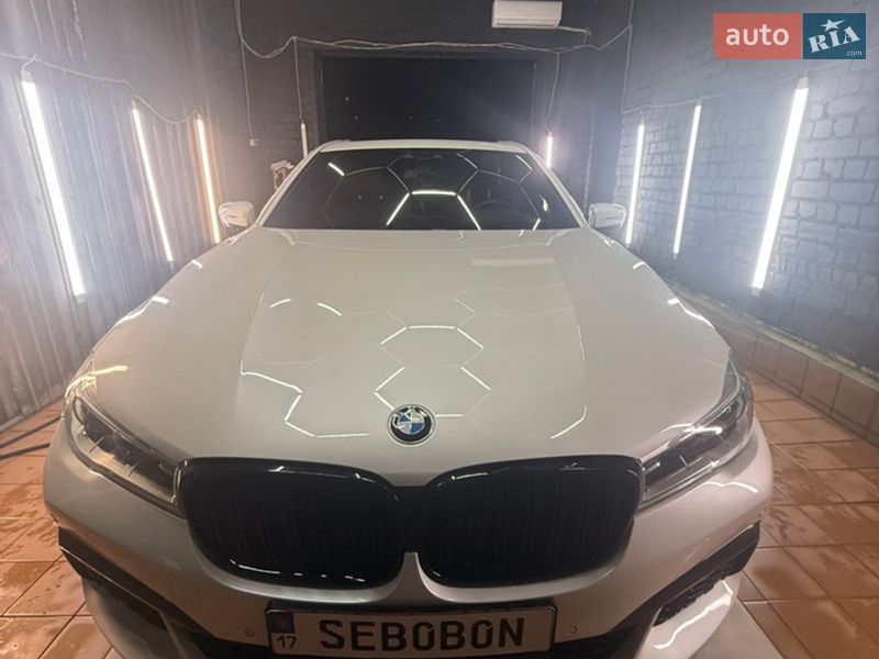 Седан BMW 7 Series 2018 в Кременчуці