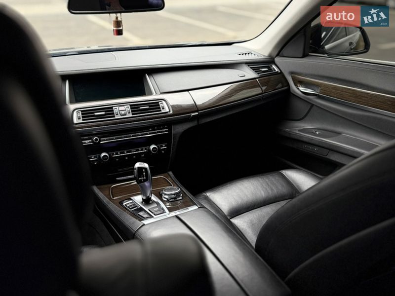 Седан BMW 7 Series 2012 в Ровно фото 10 Седан BMW 7 Series 2012 в Ровно