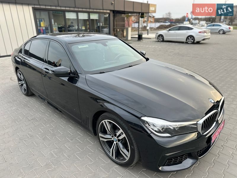 Седан BMW 7 Series 2017 в Нововолынске