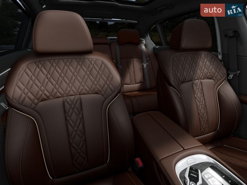 Седан BMW 7 Series 2022 в Кременчуці