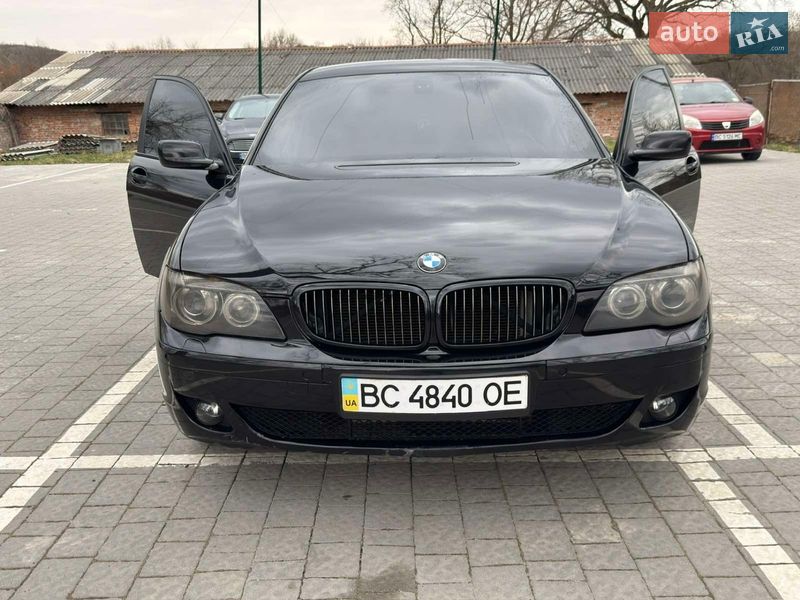 Седан BMW 7 Series 2004 в Львове