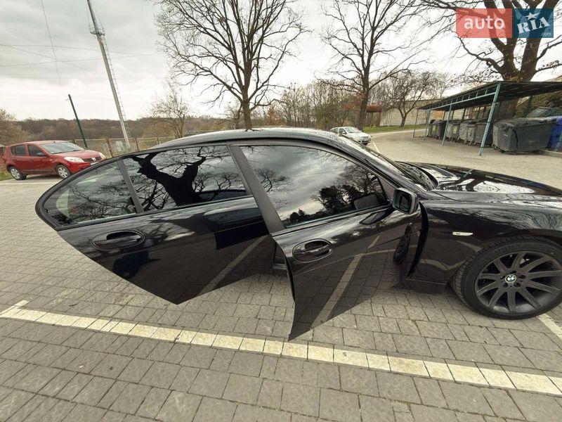 Седан BMW 7 Series 2004 в Львове