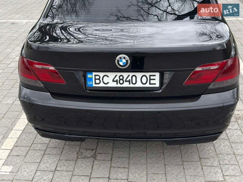 Седан BMW 7 Series 2004 в Львове