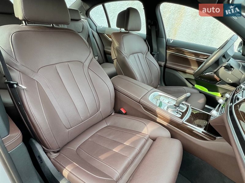 Седан BMW 7 Series 2022 в Киеве фото 19 Седан BMW 7 Series 2022 в Киеве