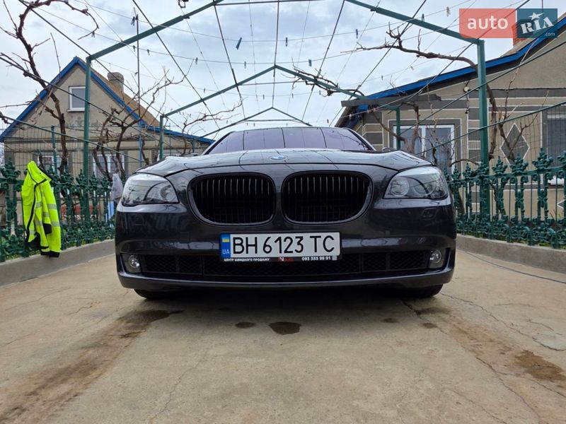 Седан BMW 7 Series 2012 в Миколаєві