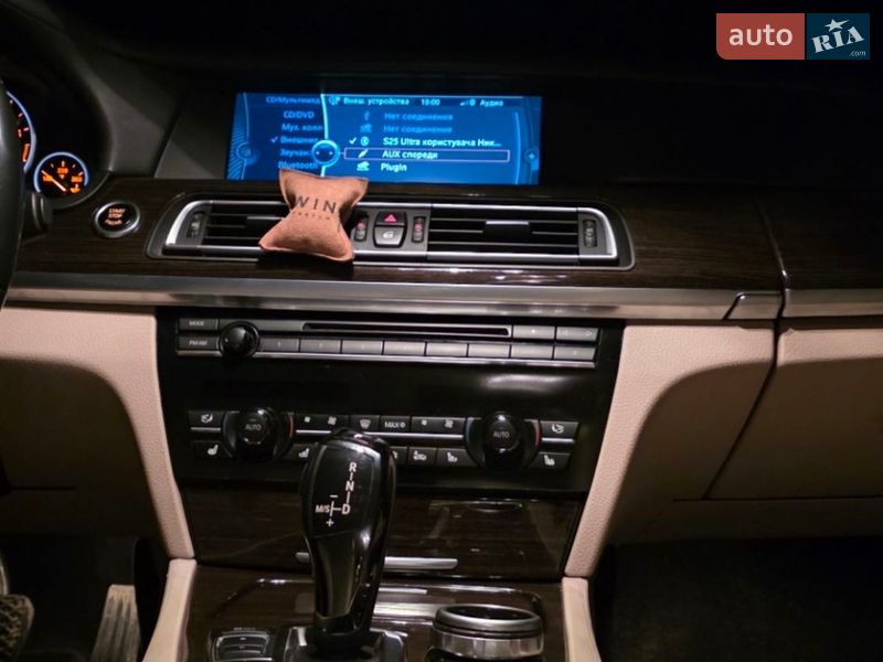 Седан BMW 7 Series 2012 в Миколаєві