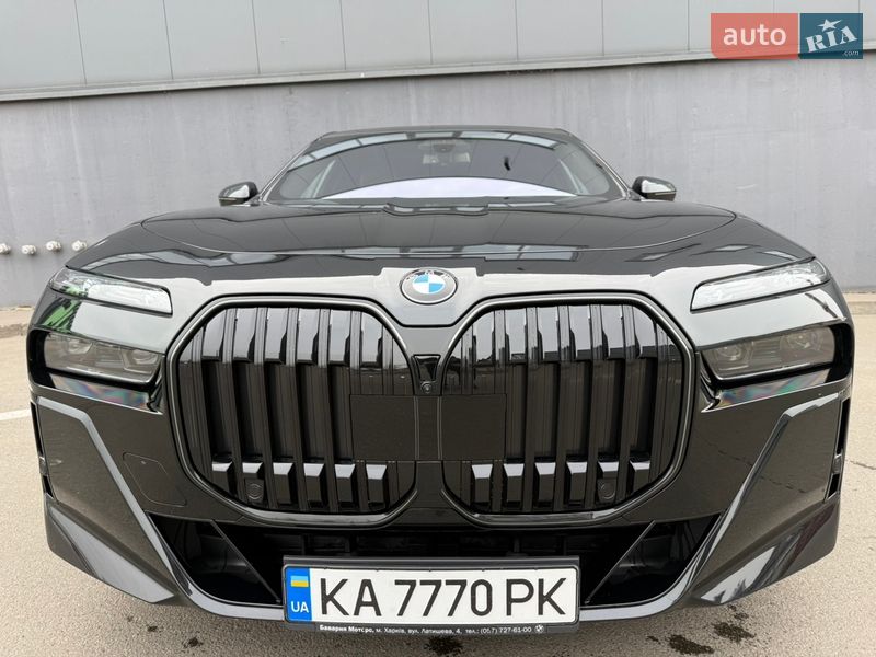 Седан BMW 7 Series 2025 в Киеве