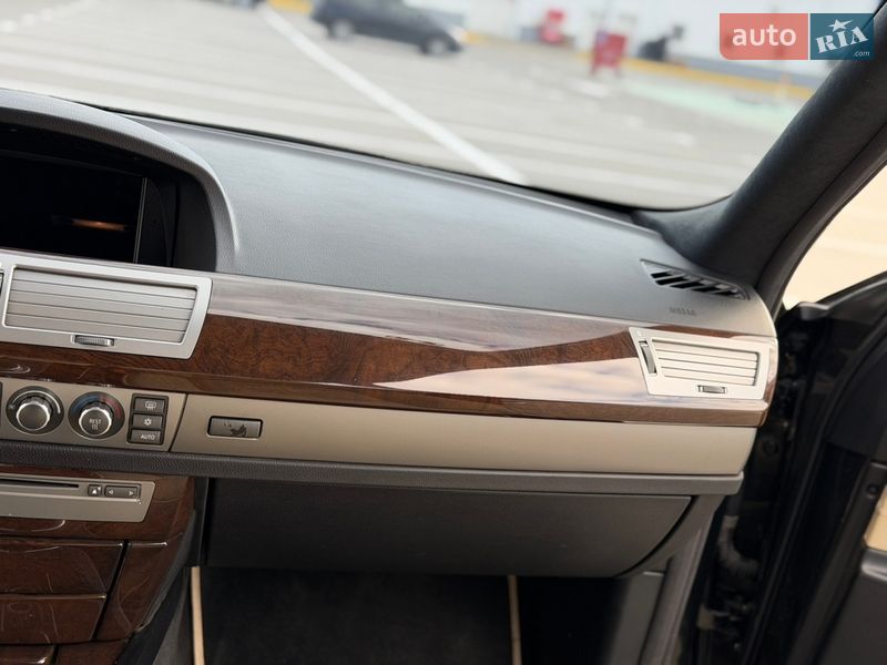 Седан BMW 7 Series 2006 в Одессе
