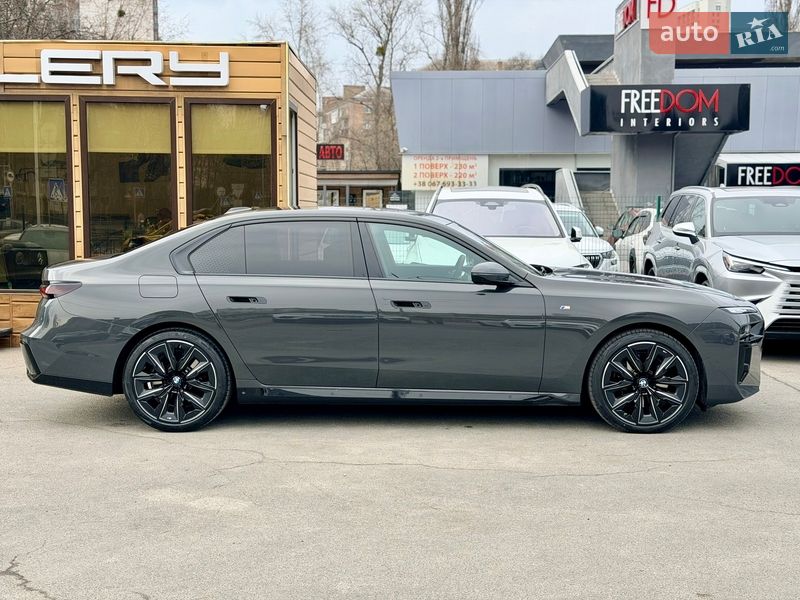 Седан BMW 7 Series 2025 в Києві