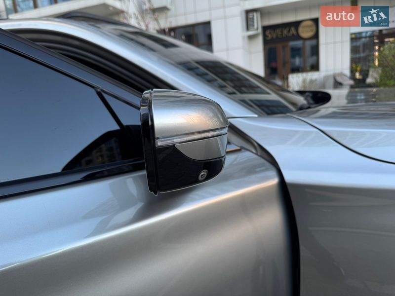 Седан BMW 7 Series 2019 в Києві