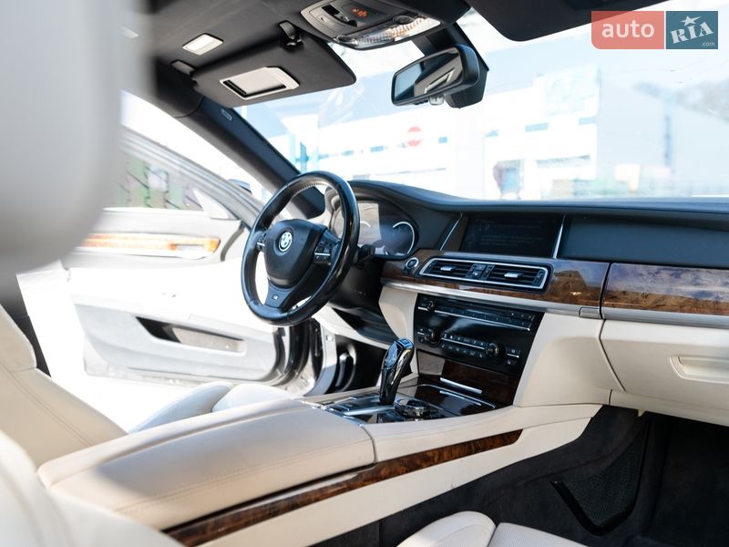 Седан BMW 7 Series 2013 в Львові фото 17 Седан BMW 7 Series 2013 в Львові