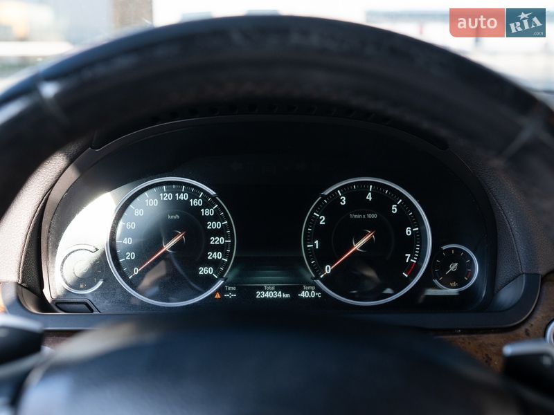 Седан BMW 7 Series 2013 в Львові фото 22 Седан BMW 7 Series 2013 в Львові