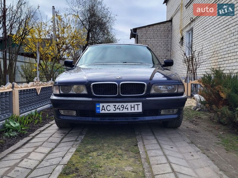 BMW 7 Series 1996