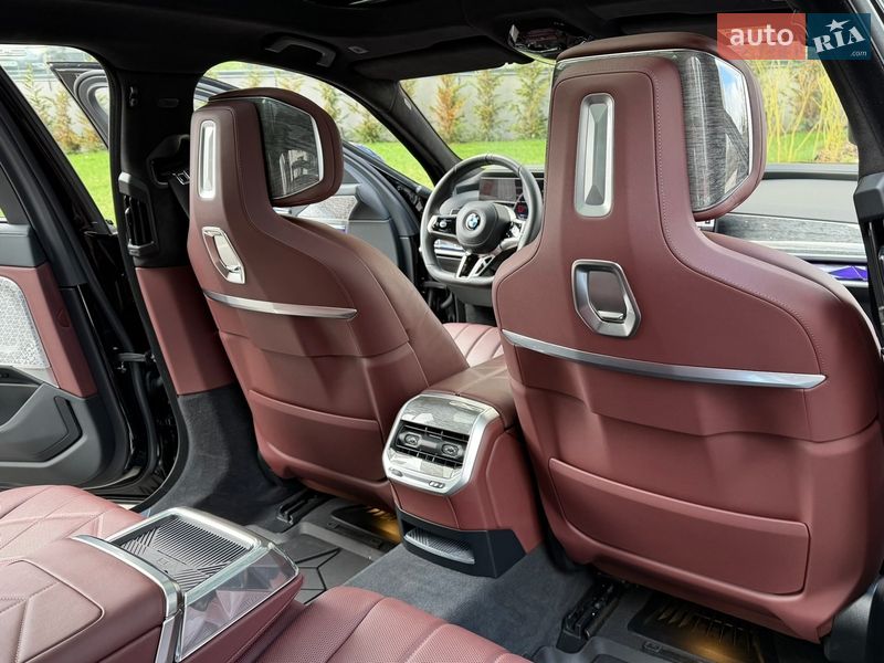 Седан BMW 7 Series 2024 в Києві