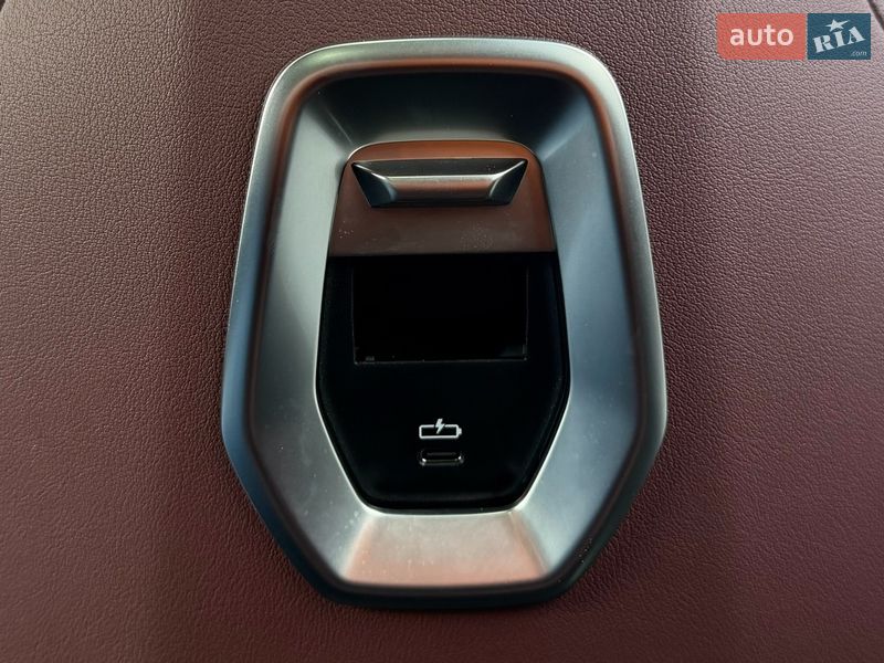 Седан BMW 7 Series 2024 в Києві