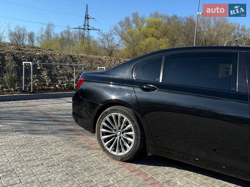 Седан BMW 7 Series 2010 в Ивано-Франковске