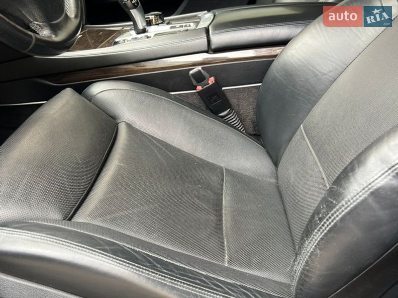 Седан BMW 7 Series 2010 в Ивано-Франковске