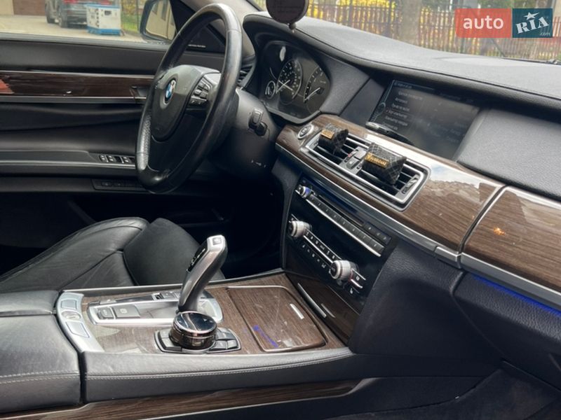 Седан BMW 7 Series 2010 в Ивано-Франковске
