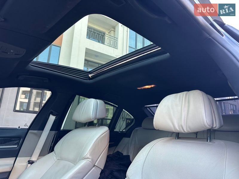 Седан BMW 7 Series 2009 в Чернівцях