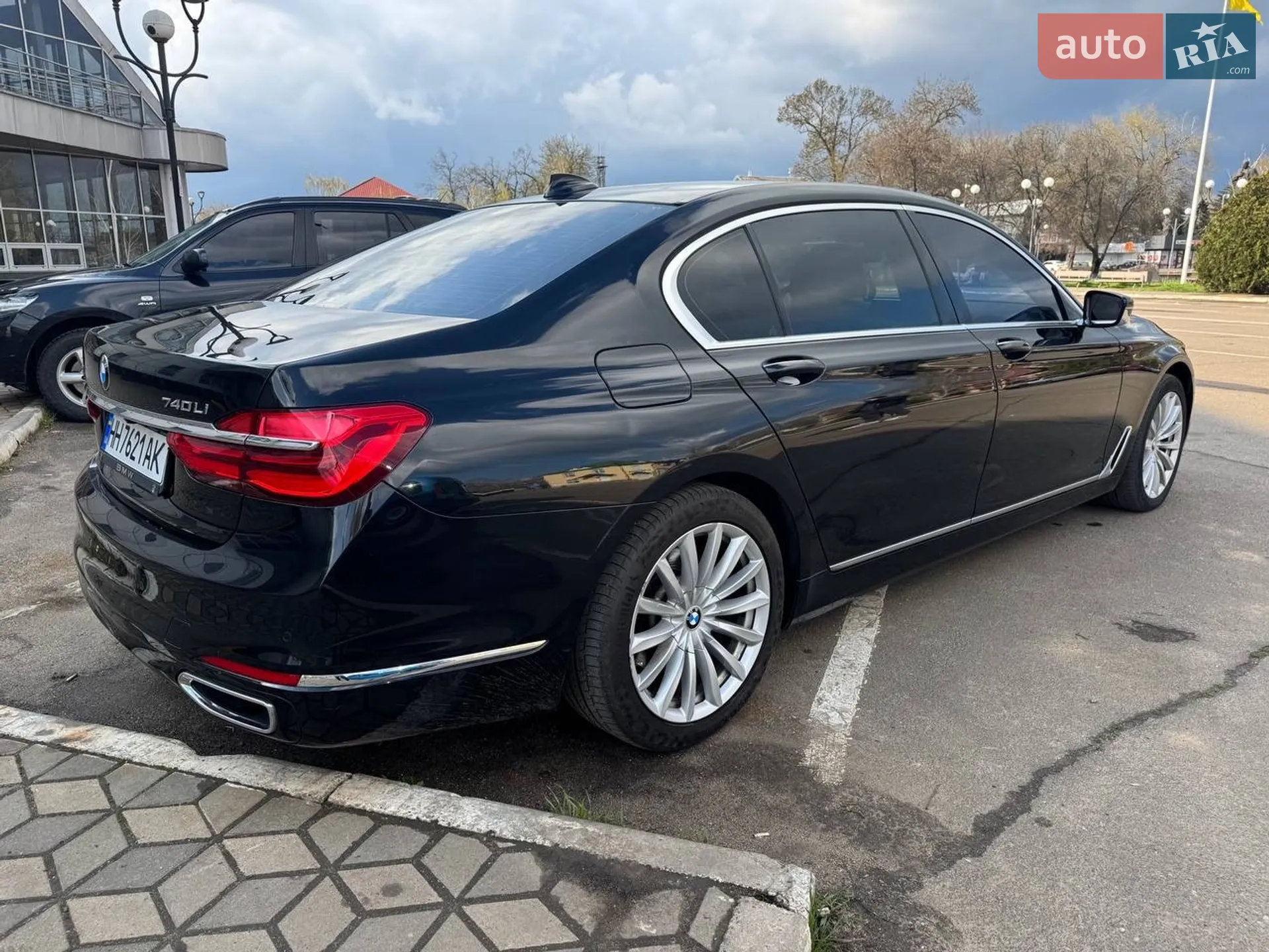 2017 BMW 7er - мініатюра 8