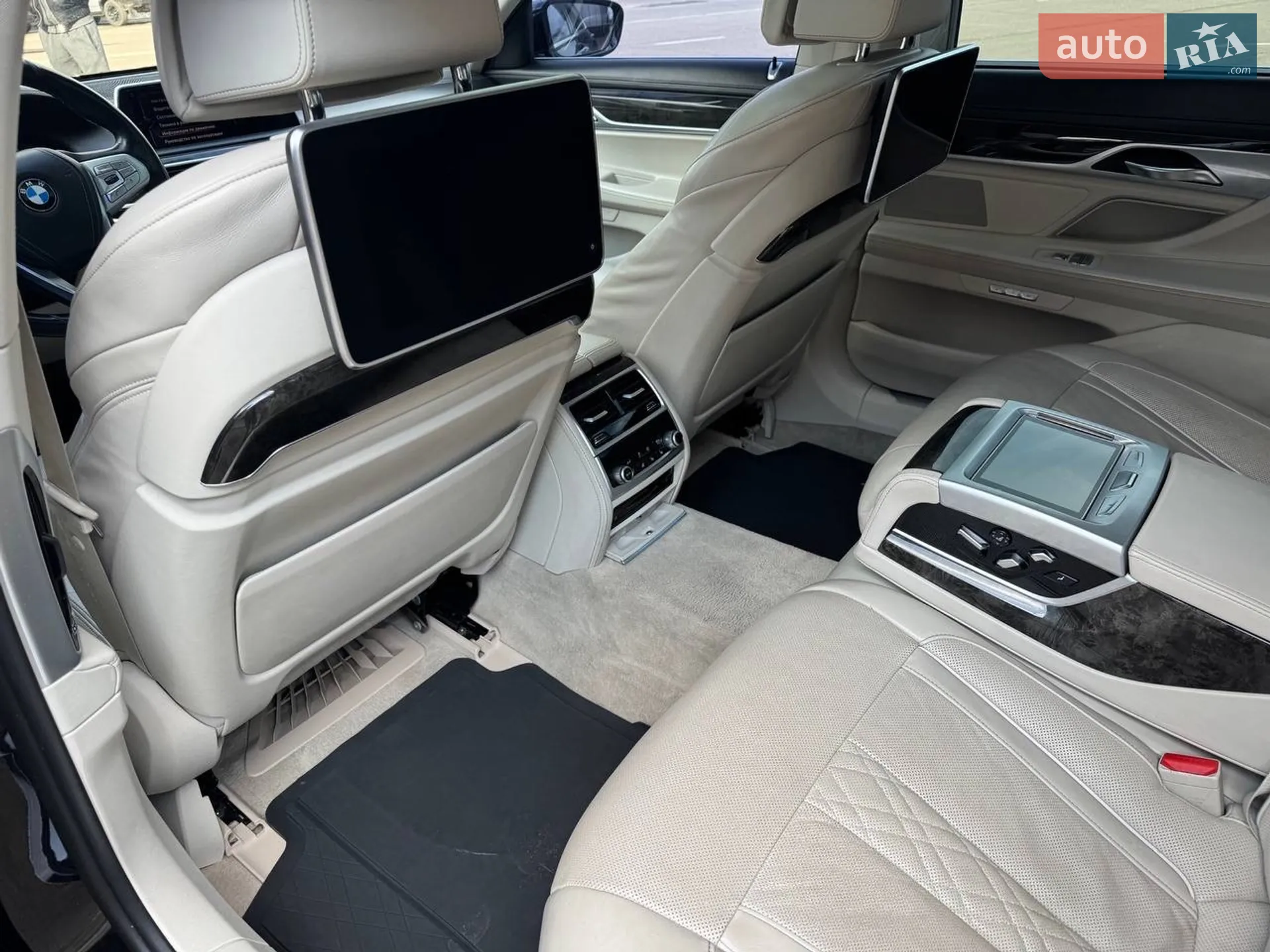 2017 BMW 7er - мініатюра 21