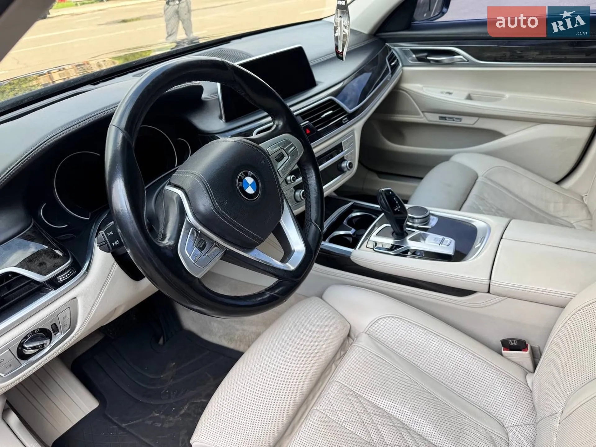 2017 BMW 7er - мініатюра 22